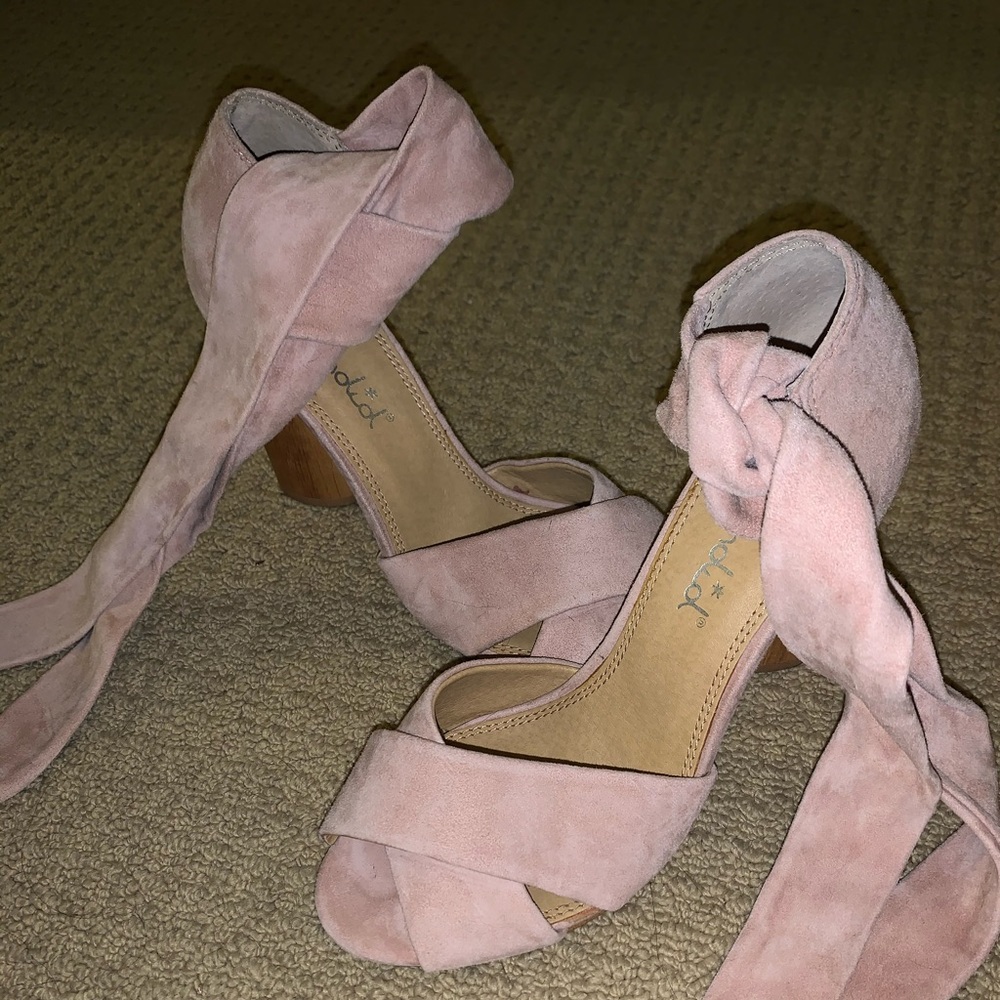 Splendid Pink Heels